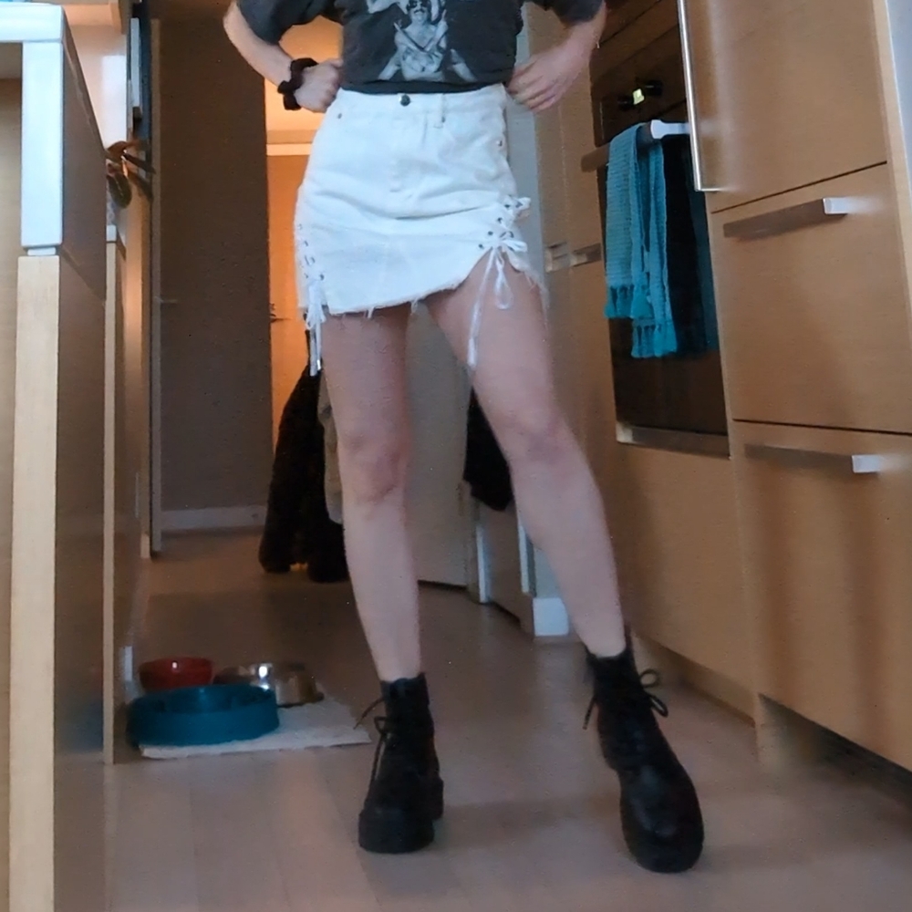 White Lace-Up Skirt